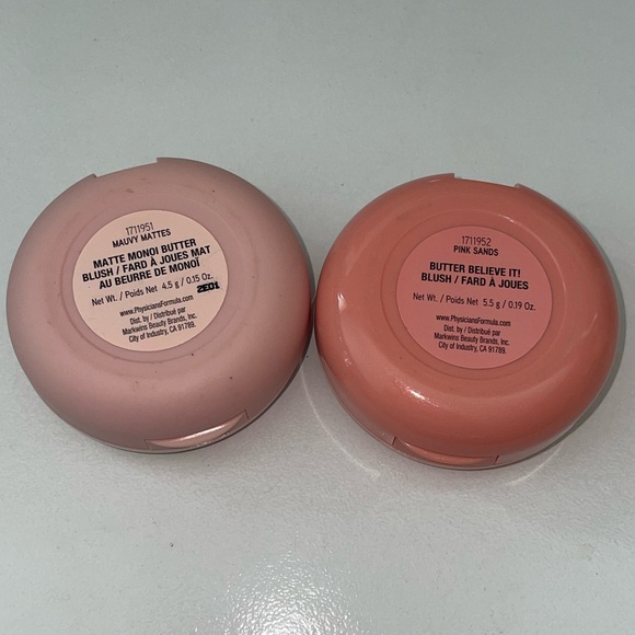 BLUSHES 🩷 - Picture 2 of 3